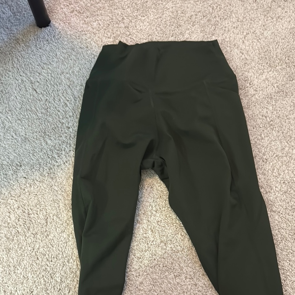 Green capri leggings